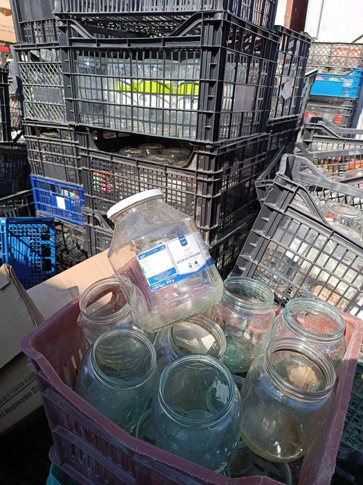 Продавам буркани