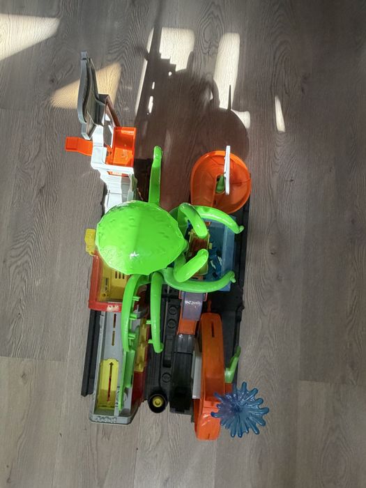 Автомойка Hot Wheels с осьминогом
