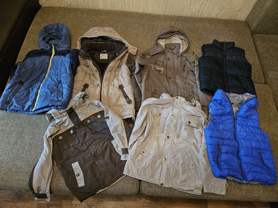 Продам ветровки, жилетки