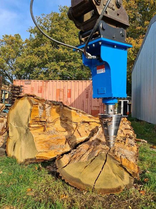 Con ptr. spart lemne miniexcavator, excavator, buldo, despicator lemne