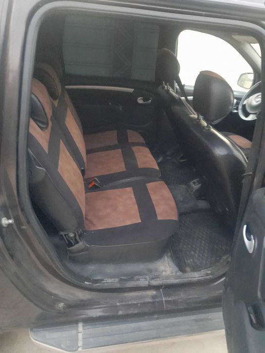 Largus top-toza 2015 yil ishlab chiqarilgan