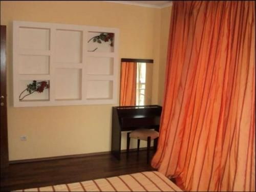 Дава се под наем Тристаен апартамент в София, Витоша - 120 кв.м за 850 € - Снимка #5