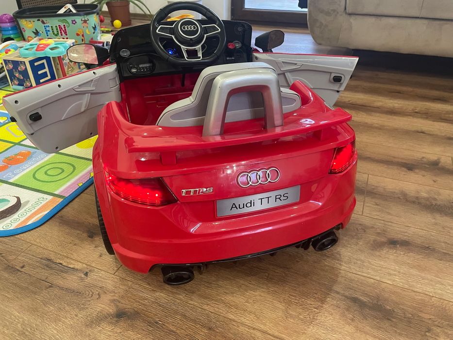 Акумулаторна кола Ауди ТТ