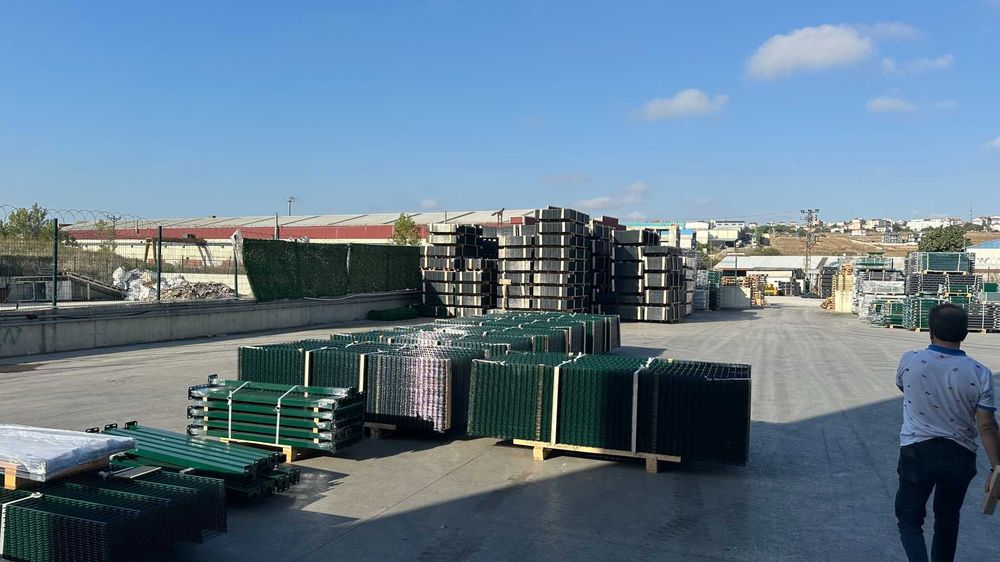 Огради, оградни пана, оградни колове. МАКСКОН. София. Доставки