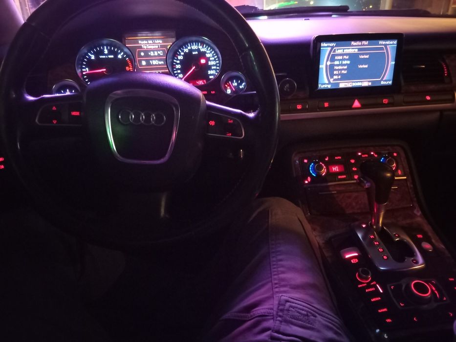 Vând Audi A8 2008
