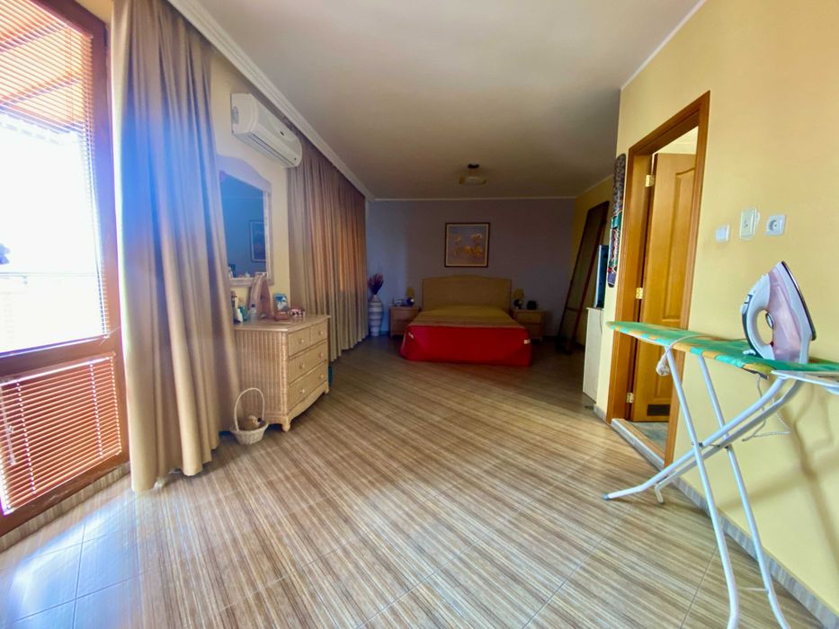 Продава се Двустаен апартамент в к.к. Слънчев бряг - 250 кв.м за 1213 €/кв.м - Снимка #18