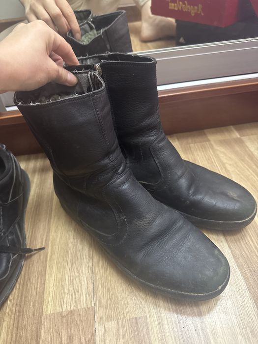 Продам 2 пары обуви за 4000 тг