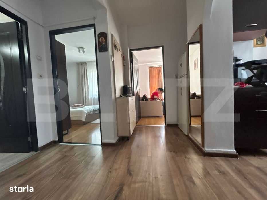 Apartament cochet cu 3 camere, 57 mp, balcon, 2 locuri de parcare si b