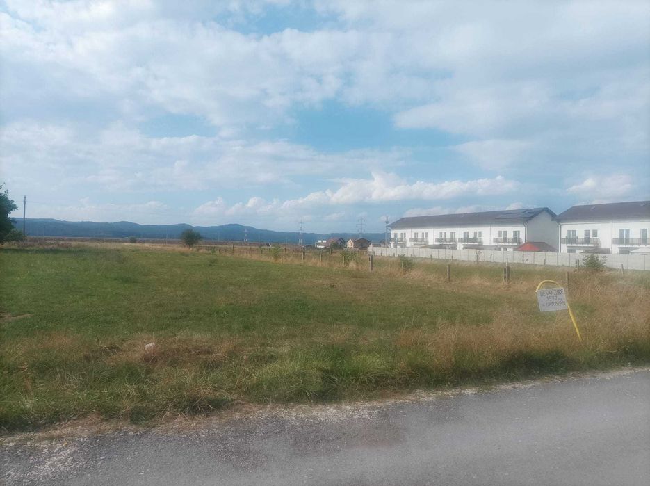 Teren de vanzare cu PUZ Rasnov 1597 mp