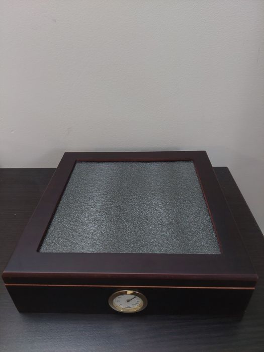 Хумидор за пури Adorini