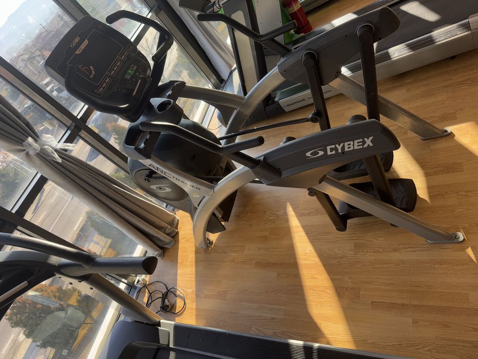cybex arc trainer
