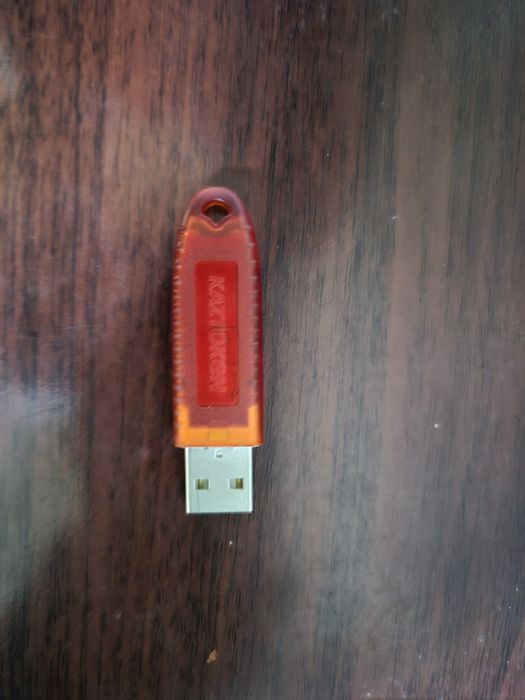 Продаеться флэшка Казтокен