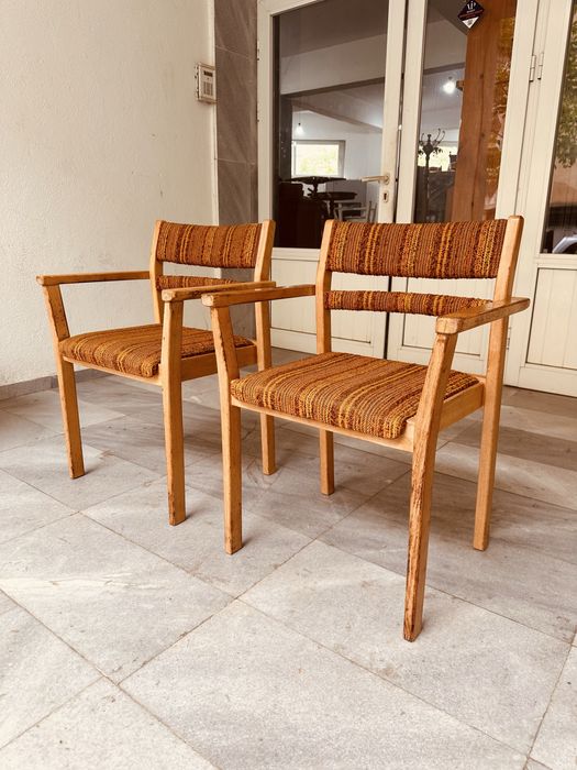Винтидж шведски столове с подлакътници – Scandinavian Mid-Century (60-те)