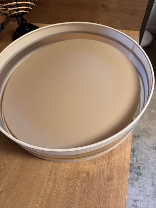 Lustra led prindere pe perete