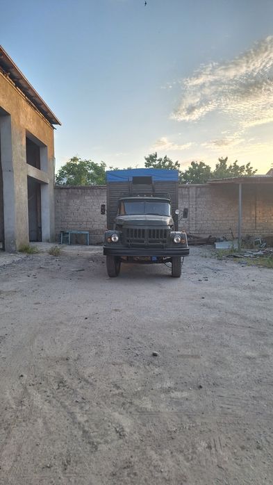 Зил длиномер срочно безхаражат