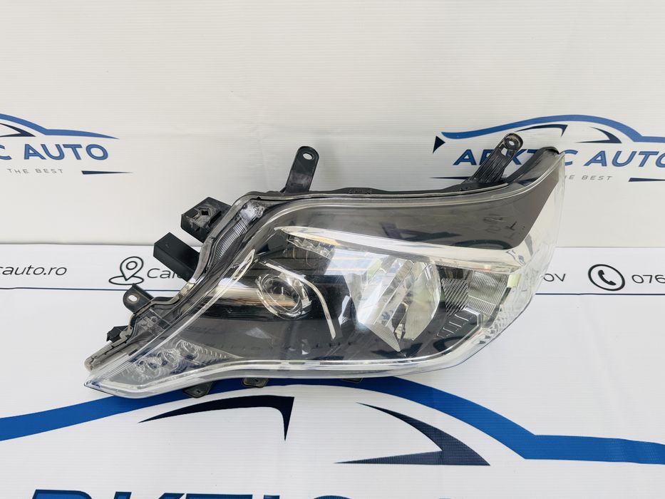 Far stanga Toyota Land Cruiser Prado dupa 2015