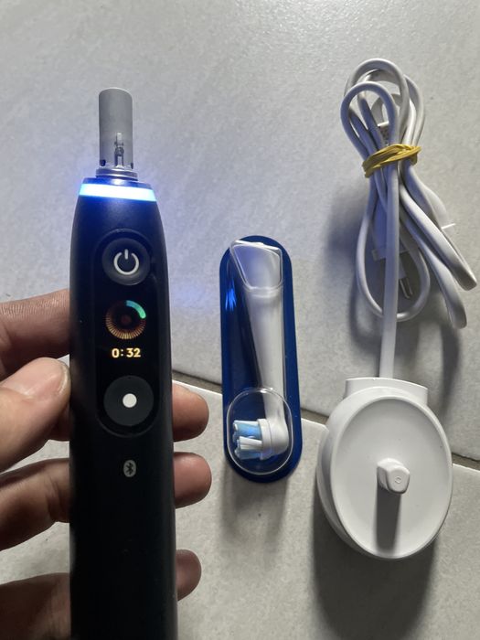 Periuta oral-b iO 9