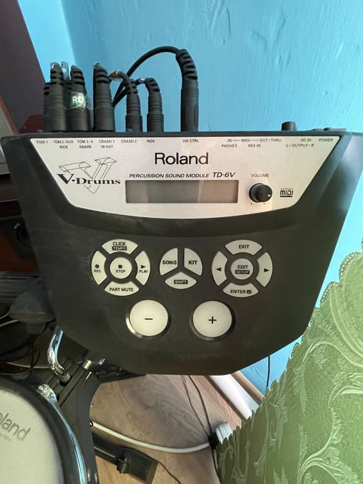 Електронни барабани Roland TD-6V  500€