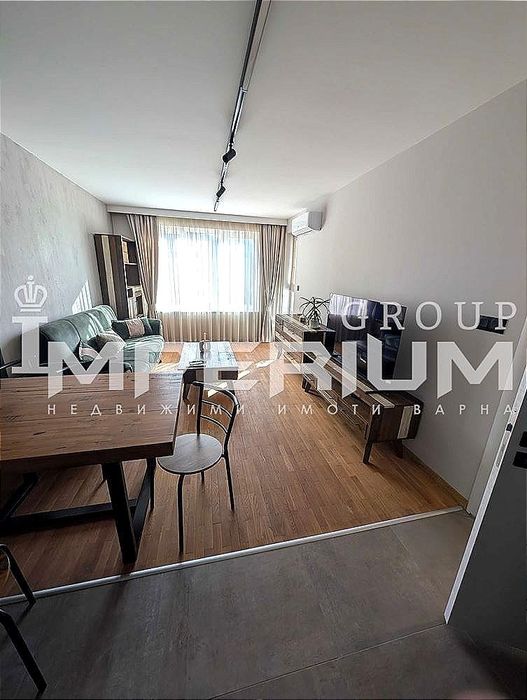 Дава се под наем Тристаен апартамент в Варна, Център - 75 кв.м за 1047.03 € - Снимка #4
