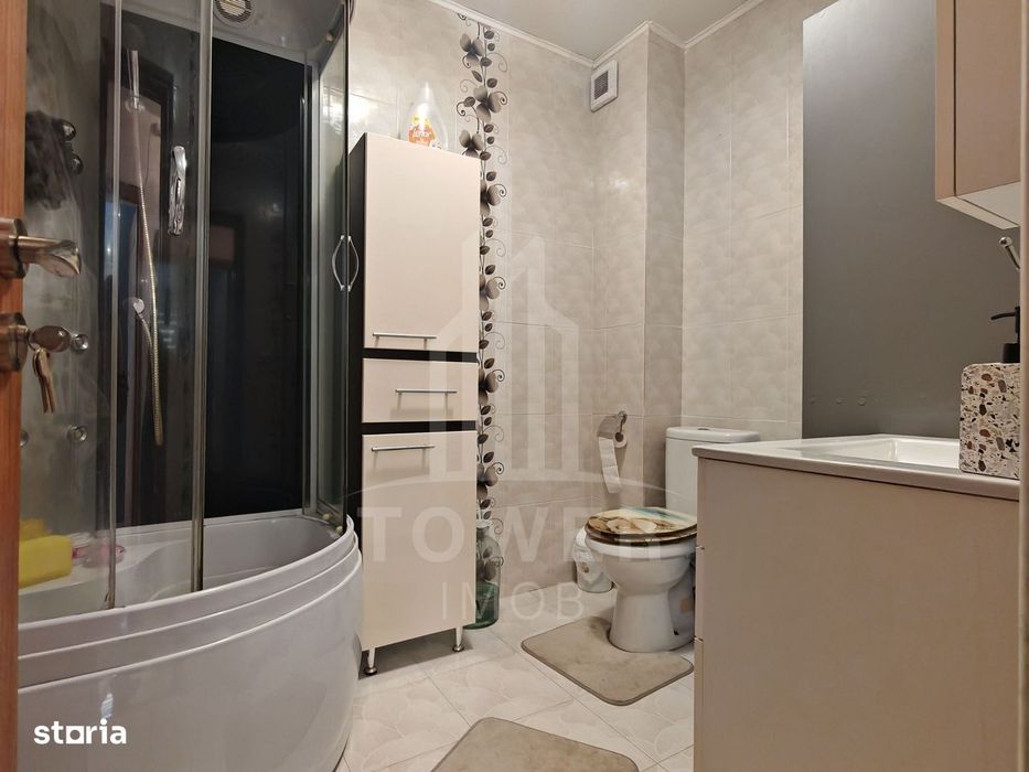 Apartament 3 camere de vanzare situat în Șelimbăr, pe Pictor Brana.