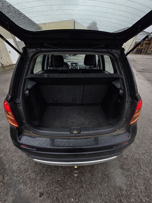 Suzuki SX-4 black edition