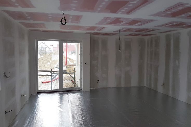 Vand case pe structura metalica din panouri sandwich 6.5 x 9mm