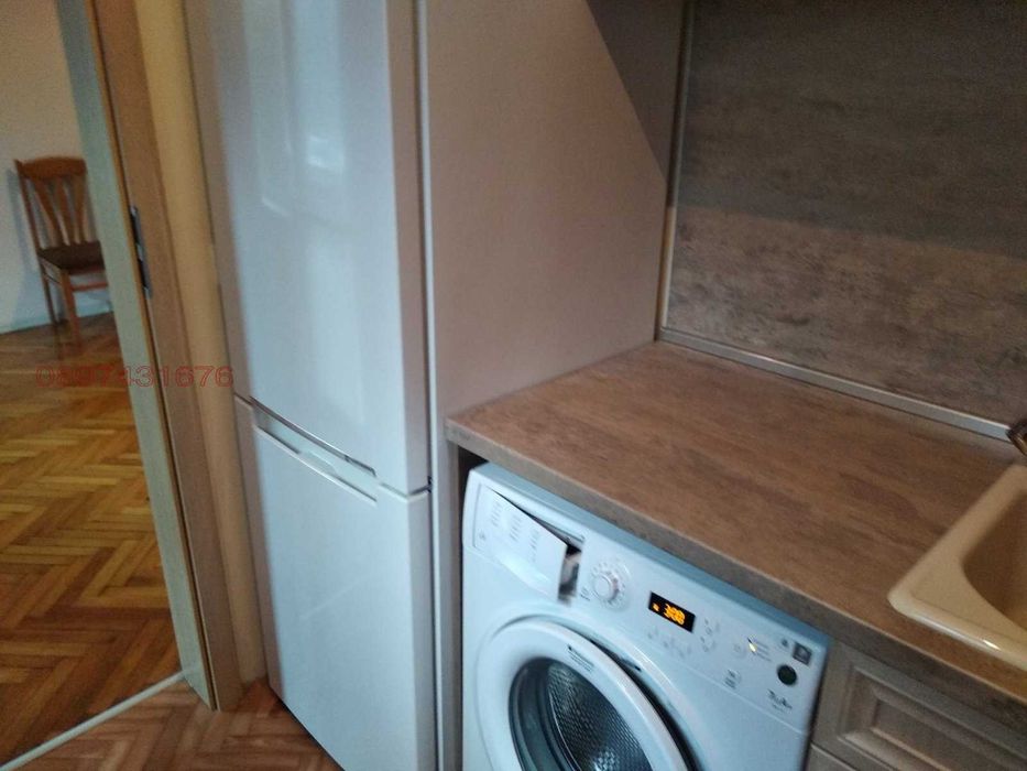 Дава се под наем Двустаен апартамент в Велико Търново, Център - 45 кв.м за 397.8 € - Снимка #3