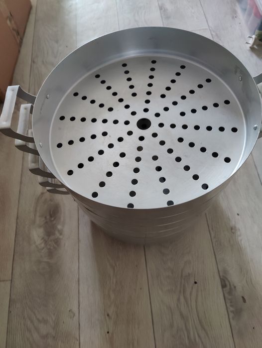 Продам мантоварку и кастрюлю