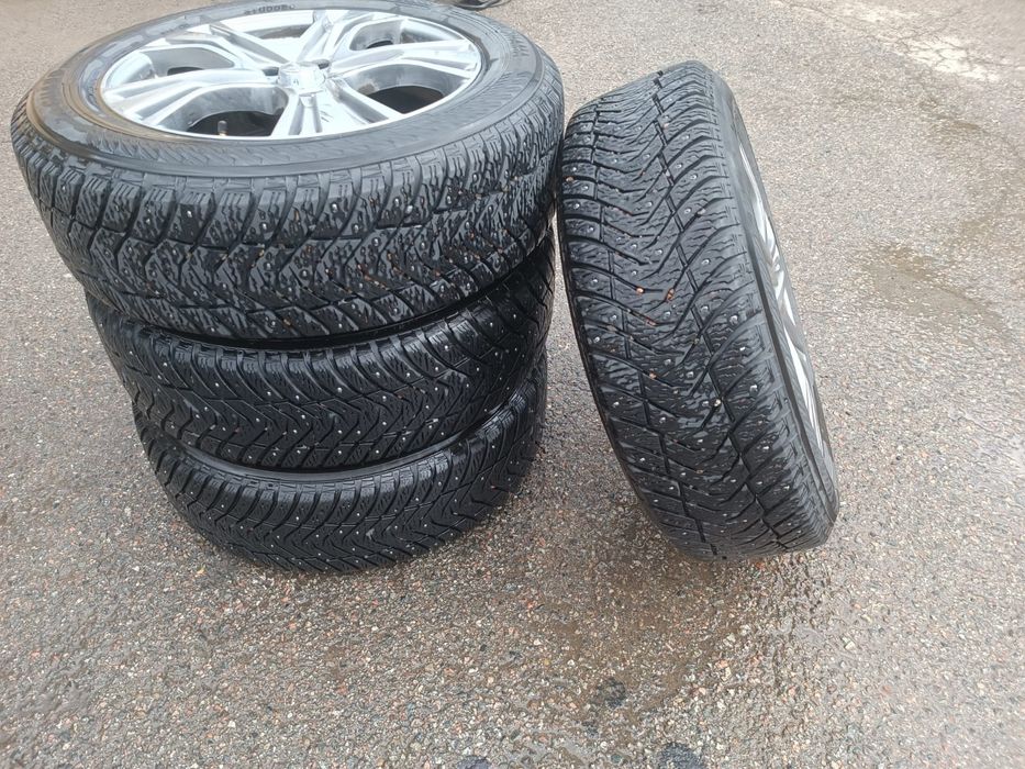 Комплект зимней резины с дисками YokoHama