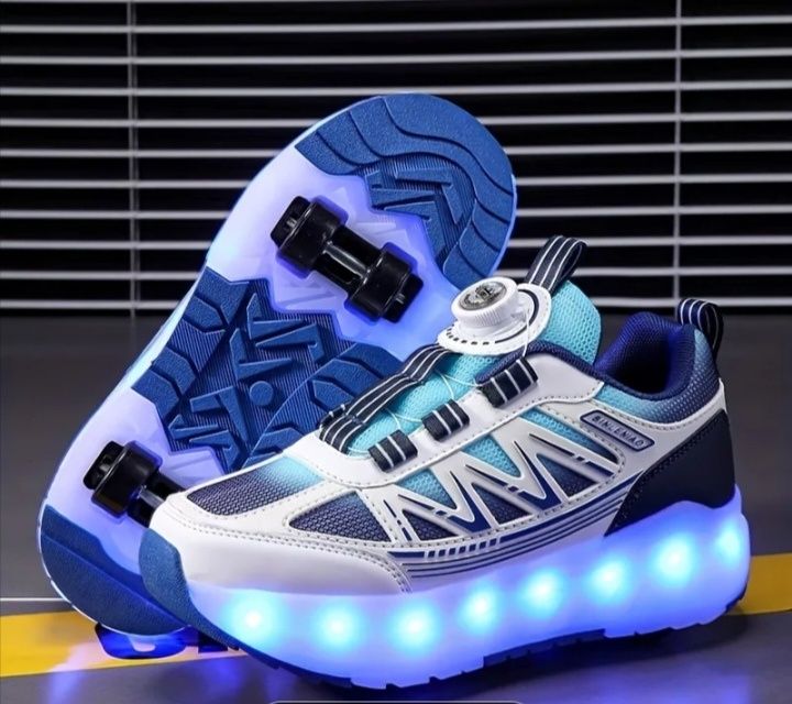 Светещи обувки с колелца - Сини - НОВИ - Различна номерация