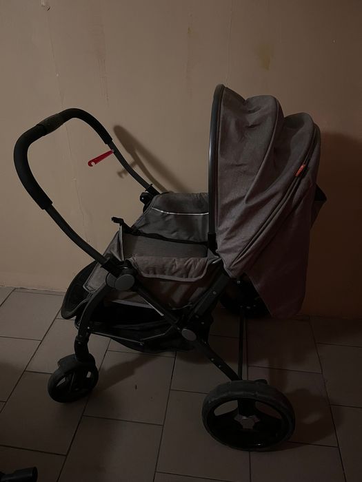 Продаю детскую коляску