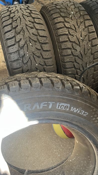 Шина зимняя, бренд КунХо