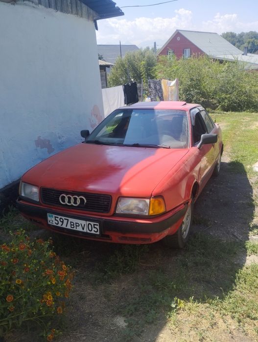 Продам Ауди б4 срочно