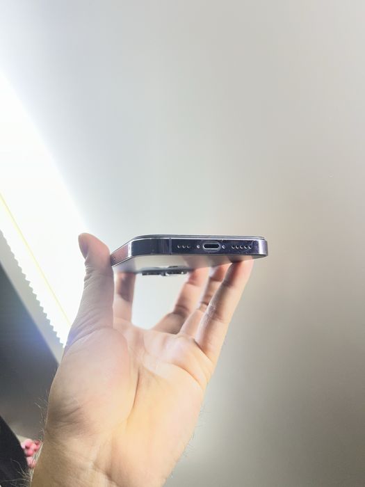 Продам IPhone 14 pro 512gb