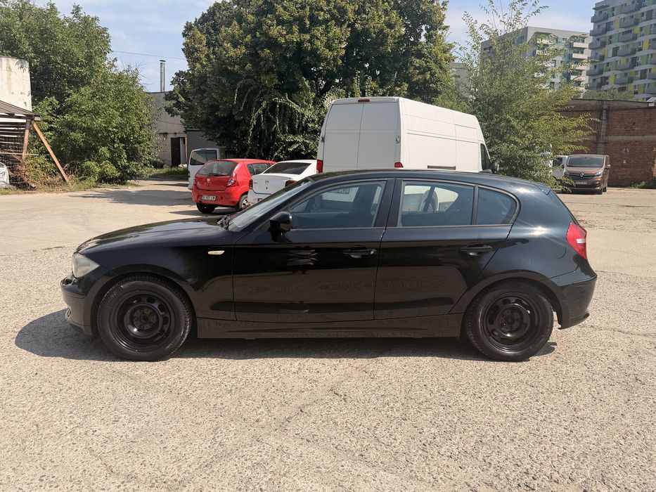 BMW 1 Series 2011 — imagine 3