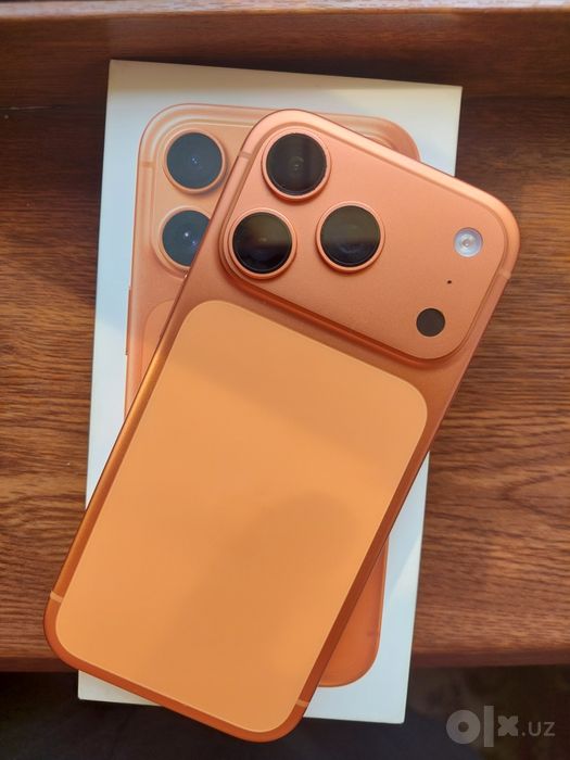 iPhone 17 Pro 256GB Cosmic Orange LLA