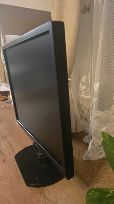 Монитор PHILIPS за компютър