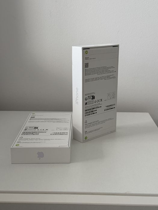 Iphone 17 - 256 GB - Sigilat - Garantie - NOU - Lavender / White