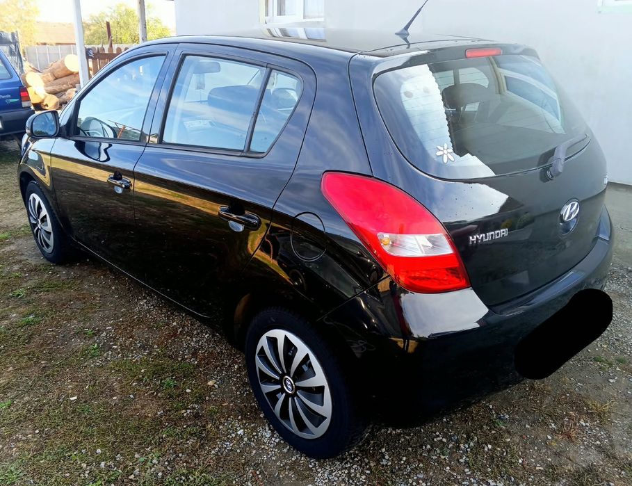 HYUNDAI i20 2011 — imagine 10
