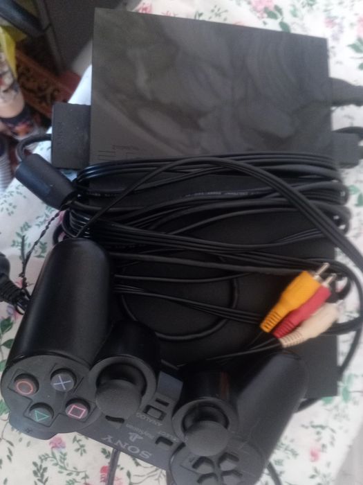 Продам плейстейш 2