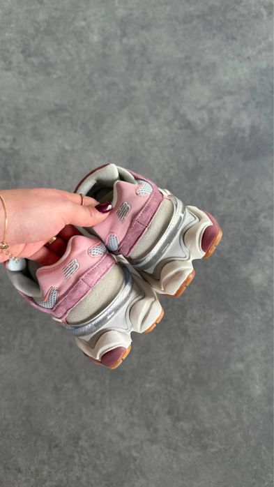 New Balance 9060 “Rose Pink”