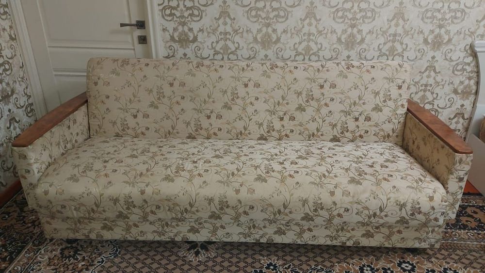 Диван раскладной б/у