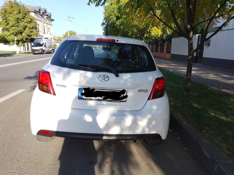 TOYOTA Yaris 2015 — imagine 2