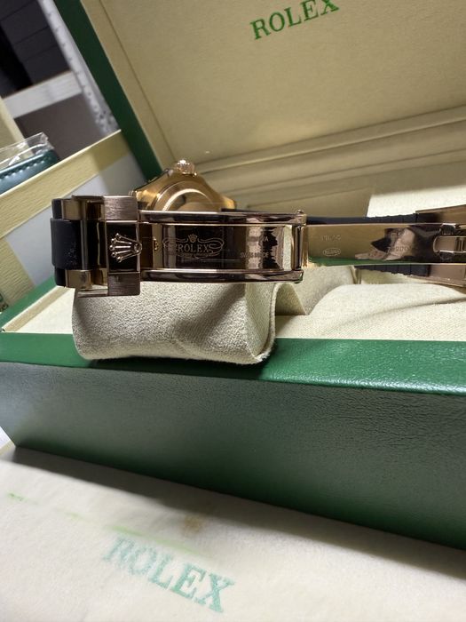 Rolex 41 mm, AUTOMATIC- full box