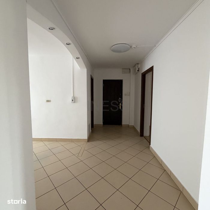 3 camere nemobilate 80mp pe Bd. Burebista | Piata Alba Iulia - Dristor