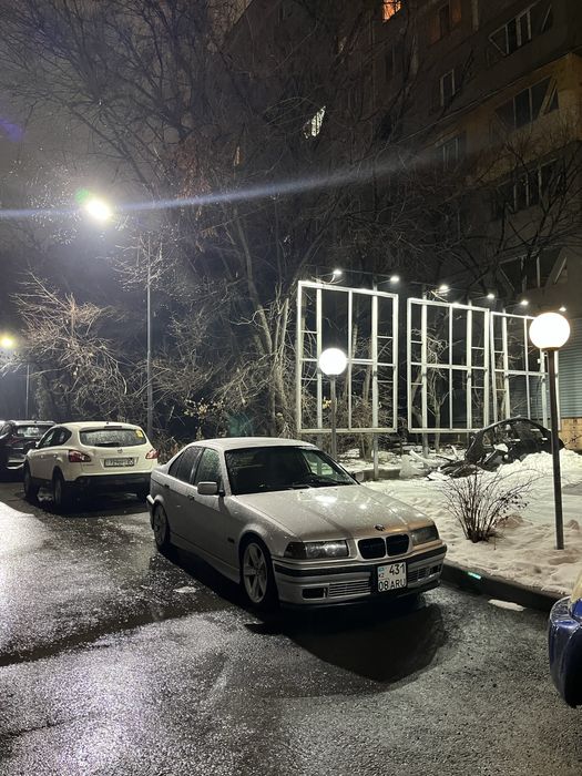 Продам  бмв  е36