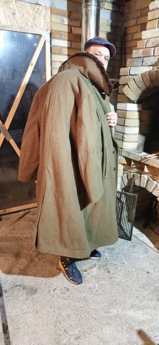 Șuba manta militara lunga  cu blana de oaie noua
