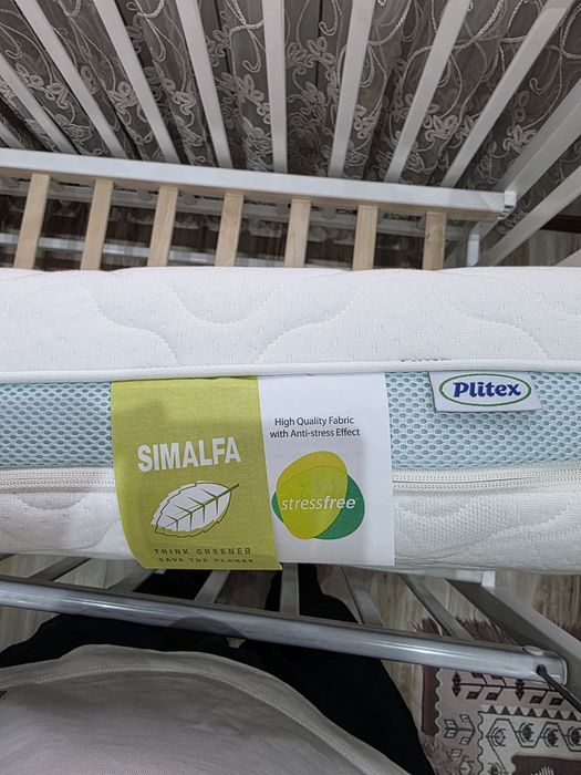 Детский манеж + матрас в отличном состоянии