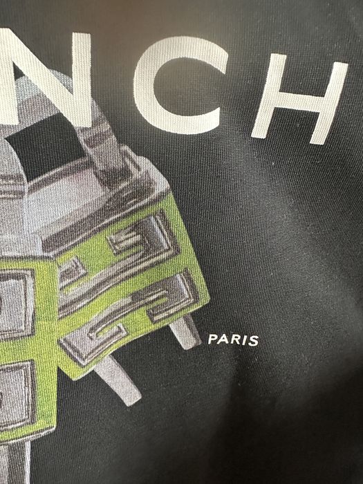 Tricou Givenchy M-L