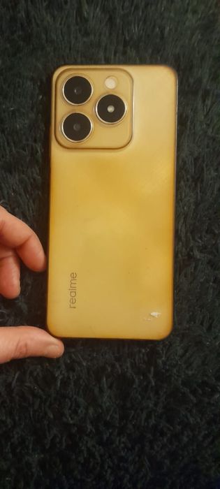 Продам телефон realme c61